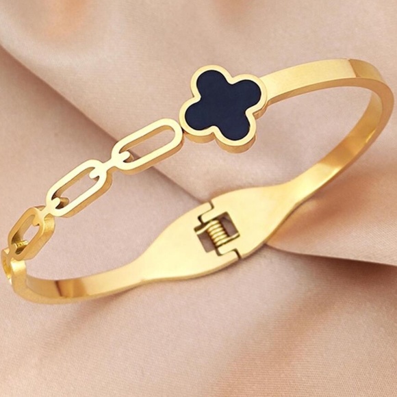 Stainless Steal Flower Cuff Bangle - Picture 2 of 6